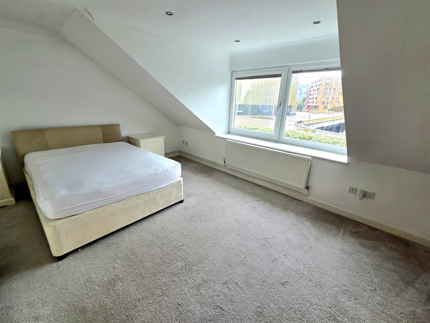 Squire Court, Victoria Quay Marina, Swansea, SA1 3XB